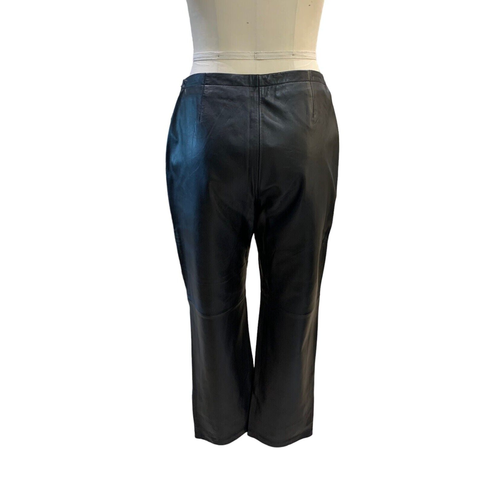 Back Of Women's Lambskin Leather Pant